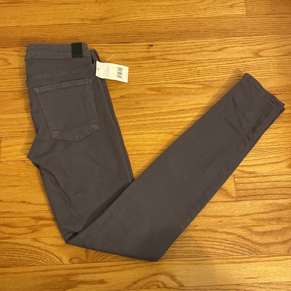 NWT Vince 24 Grey Skinny Jeans